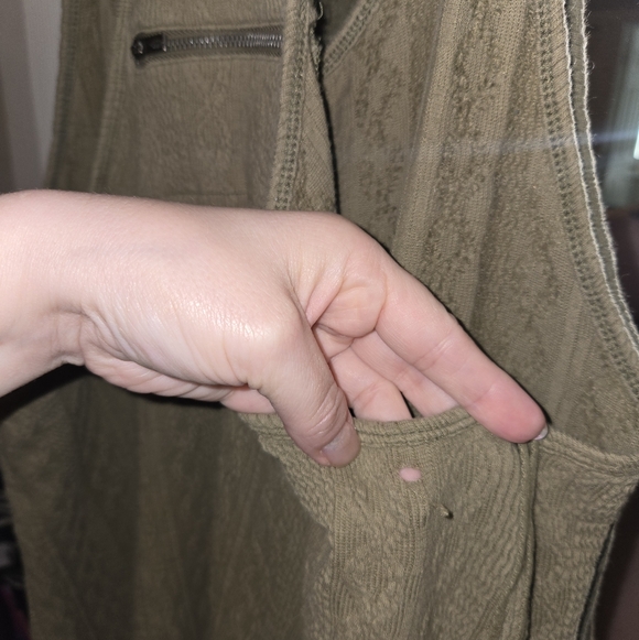 FP Hot Shot Cable Onesie - Picture 6 of 6